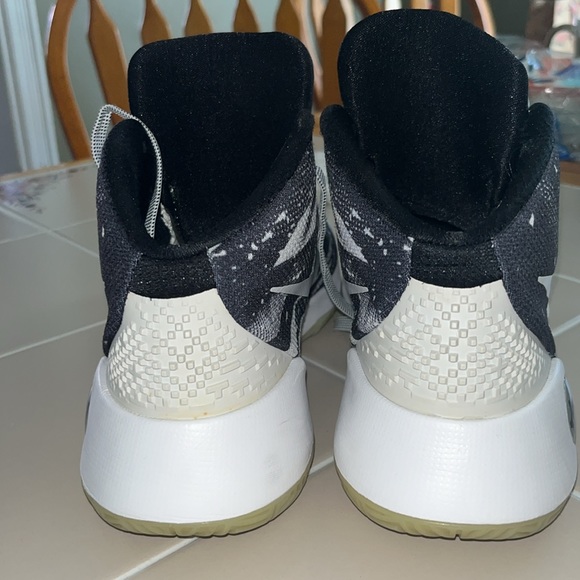 Men’s size 9.5 KD Nike - Picture 4 of 6